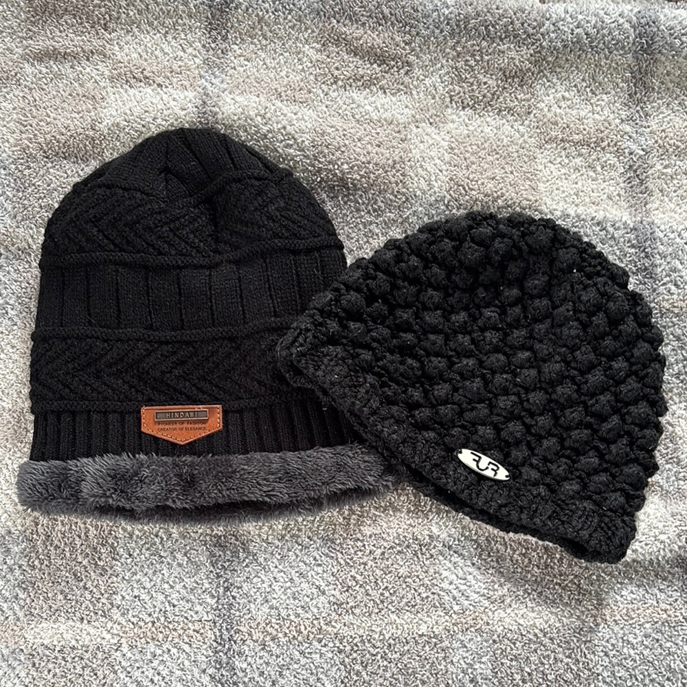 Hindawi and FuF beanies #507